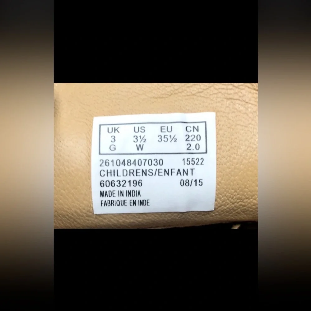 No Shoelaces Clarks Originals Kids Size 3.5W Chukka Desert Boots Tan Suede India